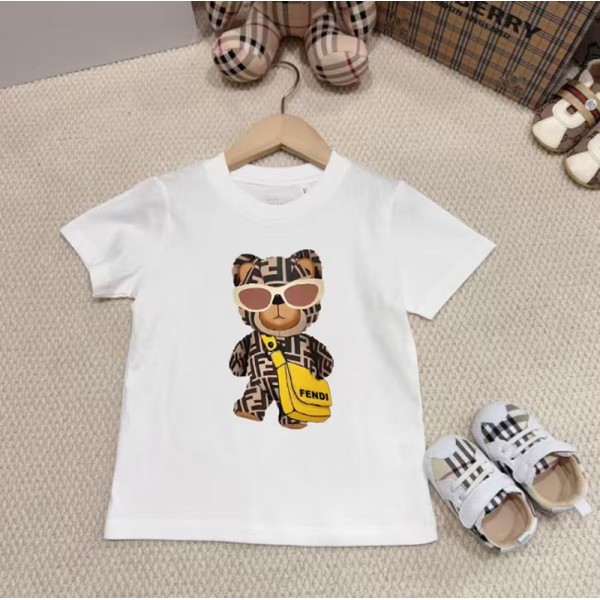 フェンディ風 親子コーデ 子供大人サイズあり ハイブランドFENDI 短袖Tシャツ 綿 レディースメンズペアお揃い 品牌 Tシャツ 激安男の子 女の子 キッズウェアフェンディ親子服 半袖 ファミリー家族旅行 親子コーデ