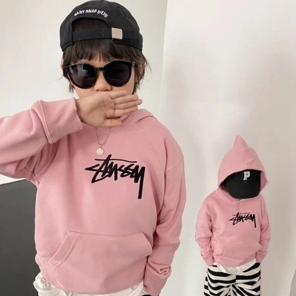 ステューシー子供 子ども キッズ ベビートップス ブランドコピー服綿100% 秋服 冬服stussyジャンパー 上着保育園 小学生 裏起毛 防寒 フードなし キッズアウター秋冬服 ステューシーシンプル 通園 通学 小学生 パーカー