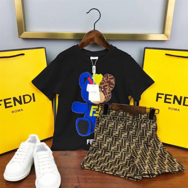 【フェンデイ】 可愛いベアモチーフ T シャツと FF 柄ショーツの子供用セット 2 色展開フェンデイフェンデイ子供服、男の子 女の子ベアモチーフ T シャツ、FF 柄ショーツセットフェンデイ夏服、子供用ウェア
