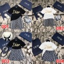 大人気ディオール可愛らしい子供用 ロゴプリント T シャツとモノグラム柄スカート / ショーツセットディオール、子供服、ディオール姉妹服,兄妹服ですDior男の女T シャツセットモノグラム柄ロゴプリント、ブランドキッズウェアこのディオールの子供用セットは