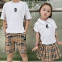 バーバリー 子供用 セットアップ衣装バーバリー 子供用 セットアップ衣装【大人気】バーバリー柄 可愛い子供用 BurberryT シャツとチェックサロペット・スカートセット
