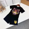 ケンゾーKENZO目を引くデザインの子供用ボーイズショートスリーブ T シャツと半ズボンセットプリント半袖Tシャツ 子供服 KENZO 子供用ボーイズ ショートスリーブ T シャツと半ズボンセット通園 通学 小学生 