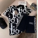 DIOR 子供向け T シャツとショートパンツ ブランド感満載コーデディオール 子供用コーディネートセット T シャツとショートパンツディオール定番ロゴ柄入り 子供衣装セット夏服半袖セット白と黒の 2 色トレンディーな子供服