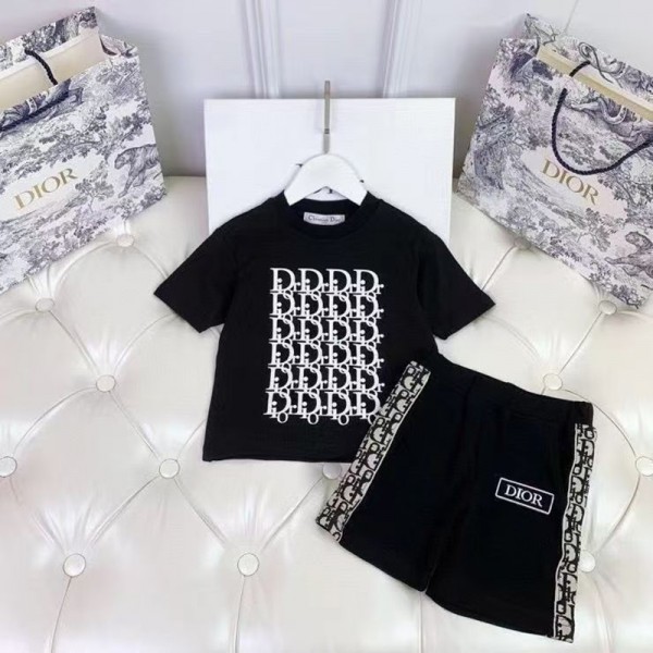 ディオール子供用 T シャツとショートパンツセットエレガントなDIOR 定番ロゴ柄入り 子供衣装コーディネートセットディオールT シャツとショートパンツ白黒コーディネート夏服