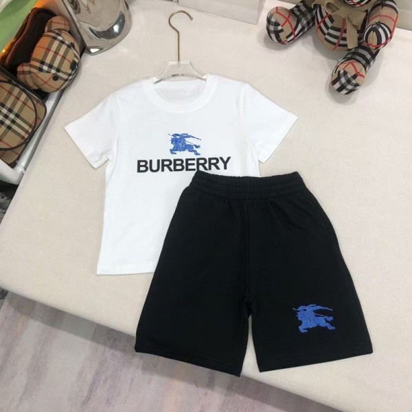 バーバリー子供服短袖 T シャツとショートパンツセットおしゃれな 夏服通気性の良い素材Burberry キッズ衣装 短袖 T シャツとショートパンツ バーバリー男女兼用キッズ服高品質