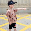 グッチ子供服キャラクターイラスト T シャツとワンピースユニセックスデザインGUCCI半袖キッズ兄弟姉妹装グッチキャラクタープリント可愛いデザインGUCCI  T シャツとワンピース 兄弟姉妹装