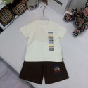 ディオール子供服上下セット tシャツ ショーツ 2点キッズ服  キッズ夏服セット カラフルな ディオール ロゴで子供の個性を引き立てるDIOR 子供服カラフルなロゴ T シャツとショートパンツディオールキッズ tシャツ通気性の良い素材耐久性のある衣装