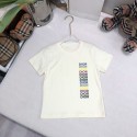 ディオール子供服上下セット tシャツ ショーツ 2点キッズ服  キッズ夏服セット カラフルな ディオール ロゴで子供の個性を引き立てるDIOR 子供服カラフルなロゴ T シャツとショートパンツディオールキッズ tシャツ通気性の良い素材耐久性のある衣装