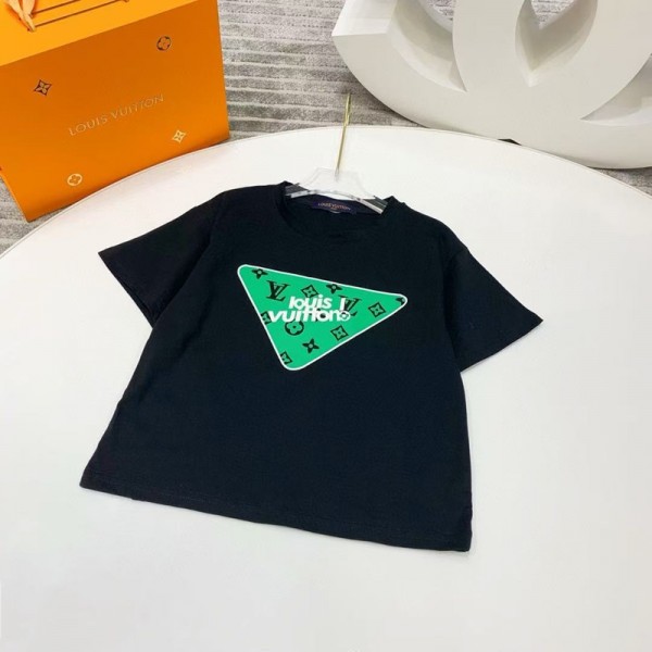 ルイヴィトンキッズ用 夏のファッション T シャツ ブランド柄入り トレンディなデザインンLV Louis Vuitton子供服キッズ衣装LV 男女児向け 夏の ルイヴィトンT シャツ 夏の暑さに強い 日常着用に最適 ブランド柄