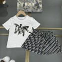 ディオールハイブランド韓国風半袖 Tシャツ【DIOR】キッズ 夏の シンプルでエレガントな 2 ピースセット T シャツ & スカートキッズボーイズ ガールズ ユニセックスジュニア こども服トップス キッズベビー服ブランドコピー服子供服 ベビー服