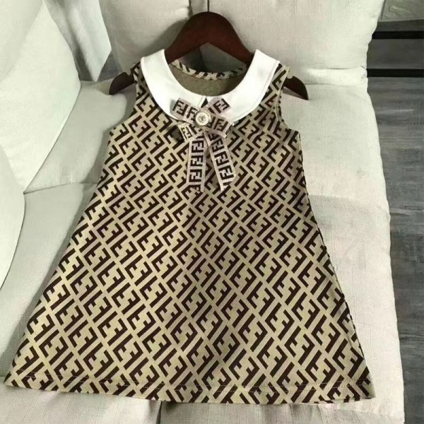 人気フェンディキッズ モノグラムワンピース コントラストカラー襟 シンプルでエレガントFENDI 子供服 フェンディキッズファッション高品質フェンディ子供服