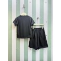FENDI 子供用セット 半袖 T シャツショート フェンディロゴ カジュアルスポーツスタイルフェンディブランドロゴモチーフ アクティブライフ向けフェンディ人気フェンディ子供服