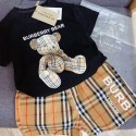 Burberry 子供用コーデ テディベア  女の子向T シャツ + チェックショート 可愛らしいデザインバーバリー子供服チェック柄セットテディベア快適着用男の子向幼児向け可愛風