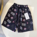 ディオール 男女児兼用Dior 子供服 上下セット tシャツ ショーツ 2点キッズ服子供用（4 -12歳）セット グラフィティ風ロゴ カジュアルスタイルDior半袖 キッズセット 潮流グラフィティ 次世代ファッション