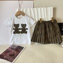 FENDI キッズ姉妹服 ベア & モノグラム 黒 × 白 コーデセットフェンデイ姉妹・兄弟ファッションダイヤモンドベアモノグラムマッチングフェンディ子供服ハイブランド韓国風
