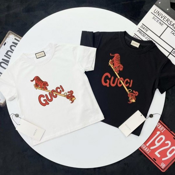 グッチ キッズ T シャツ タイガー × スネーク カッコよすぎる 2 色展開グッチGucci子供服 90cm-160cmグッチ 半袖夏