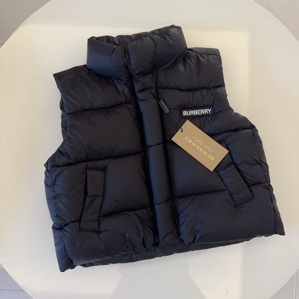 バーバリー ダウンベスト子供服 キッズファッションアイテム ブラック定番色 激安バーバリー 子供服Burberryキッズ 冬服偽物ブランド子供洋服韓国風 バーバリー 男の子 女の子キッズ 防寒性能強化 子供用ダウンベスト