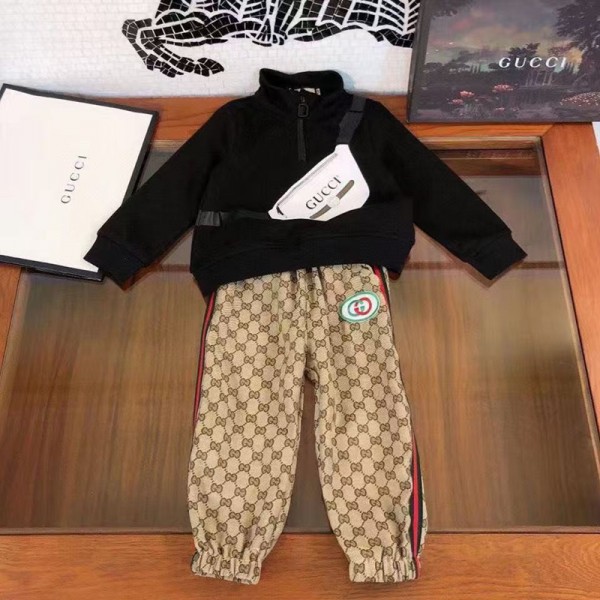 グッチ 子供服セットアップ gucciキッズ秋冬洋服 グッチ キッズ2点キッズ服偽激安男の子 女の子グッチ キッズ モノグラム柄 トラックスーツGUCCI高品質100cm-160cm