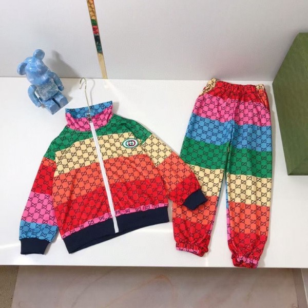 gucci 子供服セットアップグッチ キッズ カラフル トラックスーツ セット男の子女の子 グッチキッズ トラックスーツ子供GUCCIカラフルモノグラム激安グッチ子供服 2点キッズ服秋冬