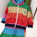 gucci 子供服セットアップグッチ キッズ カラフル トラックスーツ セット男の子女の子 グッチキッズ トラックスーツ子供GUCCIカラフルモノグラム激安グッチ子供服 2点キッズ服秋冬