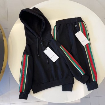 グッチGUCCI子供服 パーカーセットア...