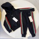 グッチGUCCI子供服 パーカーセットアップグッチキッズ秋冬韓国風グッチキッズブラックトラックスーツ ストライプデザイン カジュアルGUCCI夏秋でハイブランド男の子 女の子 