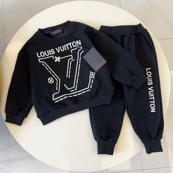 LV子供服セットアップルイヴィトン風 キッズ トラックスーツ ブラック ロゴアクセントルイヴィトンLouis Vuittonキッズ ハイブランド男の子韓国風激安