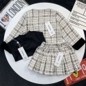 秋冬シャネルCHANEL子供洋服シャネル風 キッズ ホワイト 3 点セット可愛い女の子秋冬シャネルキッズ服偽物ブランド子供洋服姉妹服chanel