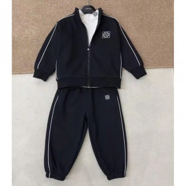 ハイブランド ロエベloeweキッズ セットアップ男の子 女の子 ロエベ子供服ウェア激安ロエベ子供服高品質 百搭 日常外出用 ハイブランド ロエベloeweキッズ セットアップ男の子 女の子 ロエベ子供服ウェア激安ロエベ子供服高品質 百搭 日常外出用