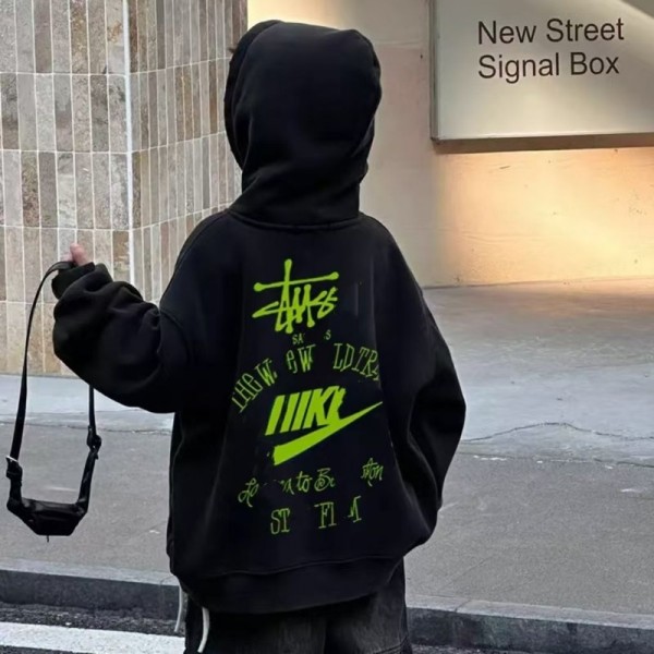 ステューシー ナイキ風 キッズ ブラック フードスウェットキッズ Stussy美潮スタイル ブラック ネオングリーンロゴ フードスウェットNikeキッズフードスウェットハイブランド韓国風