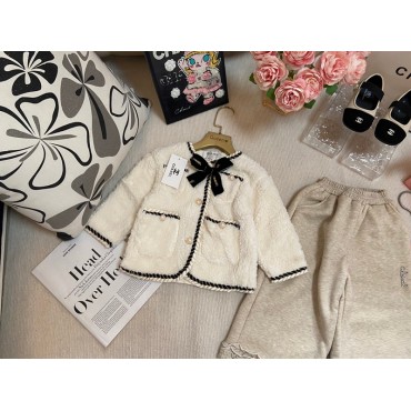 シャネル子供セットアップCHANEL女の...