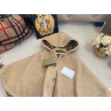 Burberry ブランド子供洋服バーバリー風 キッズ ベージュフリース チェック裏地 マント可愛い韓国風バーバリー子供服秋冬保暖実用性