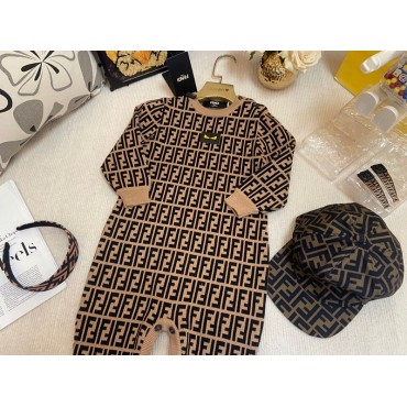 ハイブランドFENDI ロンパース ベビ...