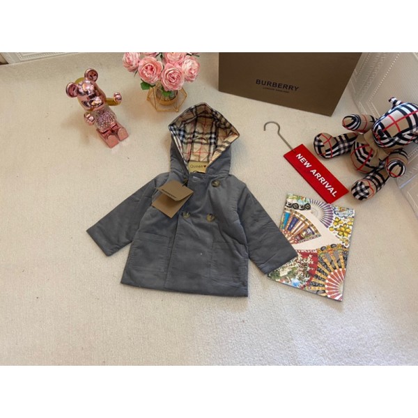 ブランド子供服バーバリー Burberry秋冬男の子 女の子カジュアル激安ブランド子供洋服韓国風バーバリー風 キッズ グレー チェック裏地 フード付きトレンチコート 可愛い 73-100cm対応 