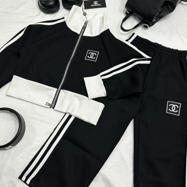 シャネルCHANEL子供セットアップハイブランドカジュアルカジュアルシャネルキッズ用 シャネル風モノクロジャージセット カジュアル着用120-170 サイズ
