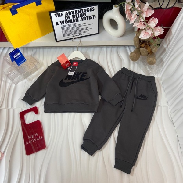 ナイキ Nike子供セットアップ日常用 男の子 女の子ナイキ風 キッズ チャコールグレー スウェット上下セット100-160 サイズナイキ ブランド子供服 コピー