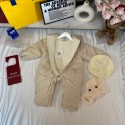 シャネル風 ベビーキッズ子供服CHANELハイブランドベビー ロンパース＋ベレー帽＋マフラー 3 点セット乳児用可愛いシャネルブランド子供洋服秋冬 子供キッズ服 ベストブランド子供服ウェア激安60-90 サイズ