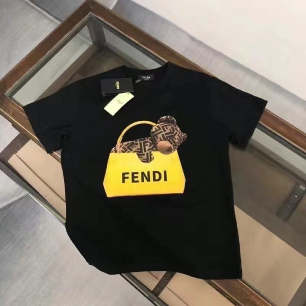フェンディfendi  キッズ 半袖tシャツ親子 ペアルックキッズ フェンディ風イエローバッグロゴ半袖 T シャツ 可愛いフェンディ子供服百搭ブラック / ホワイト 人気韓国風