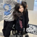 CHROME HEARTS 風キッズパーカークロムハーツ子供服男の子 女の子兄妹服 姉弟服クロムハーツ風 クロスパターン キッズパーカー 記念撮影に最適ブランド子供服ハイブランド韓国風