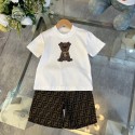 激安フェンディ 子供服ハイブランドキッズ服夏可愛いフェンディ風ズッカ柄幼児半袖Ｔシャツ＋ショーツセット 白 90-160 サイズfendi子供服 セットアップ
