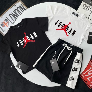 ハイブランドキッズ セットアップ ナイキ / ジョーダン風キッズ T シャツ + ショーツセット ブラック / ホワイト スポーツ 春夏ナイキNike子供服上下セット tシャツ ショーツ 2点キッズ服男の子 女の子