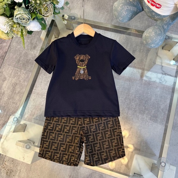 激安フェンディキッズ tシャツセットアップ  fendi 子供服セット男の子 女の子可愛い フェンディハイブランド子供服 コピーキッズ フェンディ風 春夏 / お出かけ 犬デザイン カジュアルセット