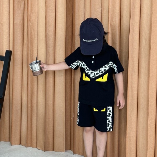 フェンディキッズ セットアップ子供服FENDI 男の子 女の子 FF ロゴ総柄 キッズ半袖ポロ + ショーツセットハイブランドフェンディ子供洋服韓国風