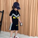 フェンディキッズ セットアップ子供服FENDI 男の子 女の子 FF ロゴ総柄 キッズ半袖ポロ + ショーツセットハイブランドフェンディ子供洋服韓国風