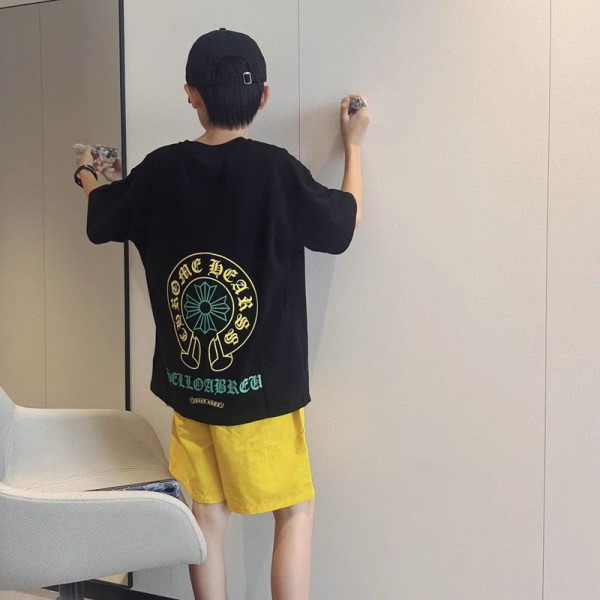 クロムハーツ半袖キッズ T シャツ 黄緑配色馬蹄サークルクロス背面大プリント キッズ黒 CHROME HEARTS 風 子供服オーバーサイズコットン T シャツ 男児ストリート春夏ウェア