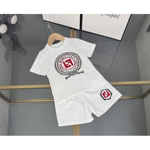 フェンディ fendi子供服 激安セットアップサークル柄プリント 子供半袖 T シャツ＋ショーツセットアップ 男の子フェンディハイブランド子供服 コピー