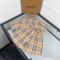 バーバリー Burberry キッズセットアップクラシック格子柄 バーバリー夏用子供服セットアップ 襟付きチェック半袖シャツ ウエストゴムショーツ上品