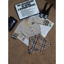 バーバリーBURBERRYキッズ カーディガン スカート セットアップ ベアーパッチ 男の子 女の子 ベージュ 秋冬服バーバリーBURBERRY子供用 チェック柄スカート 2点セット ニットトップス