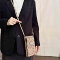 コーチcoach Galaxy s26 ultra s26ケースハイブランド激安コーチ風シグネチャー柄スマホショルダーポーチ 馬車ロゴプレート 4 色展開高品質ハイブランドiphone17 8promax ケースコーチギャラクシーs26 ultra s26 s25 ultra携帯ケース
