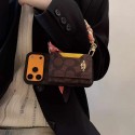 コーチiPhone18Pro 17Pro Max 18Plus ケース大人上品COACH 風 C モノグラムカードポケット一体型スマホケース イチゴスカーフ編みチェーン 斜め掛 コーチけ アイフォン 18pro max 17 pro max 18 plus 18air 18pro 17pro レディース高級カバー